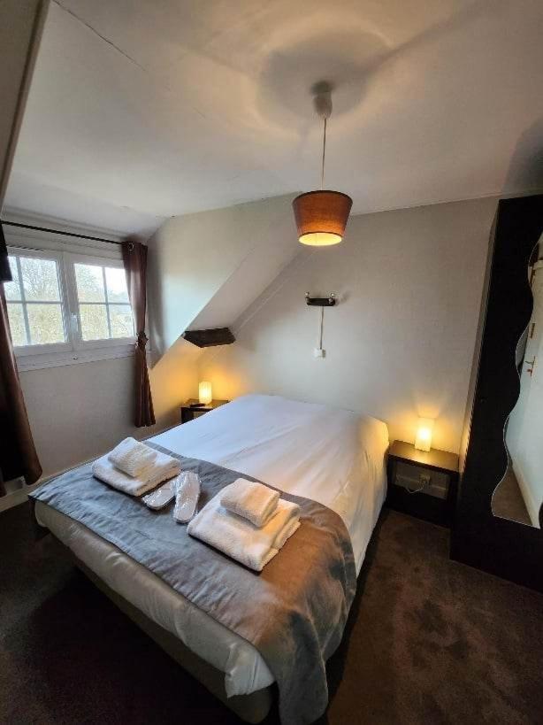 Logis Auberge Des Aulnettes Hérouville-Saint-Clair Exteriér fotografie